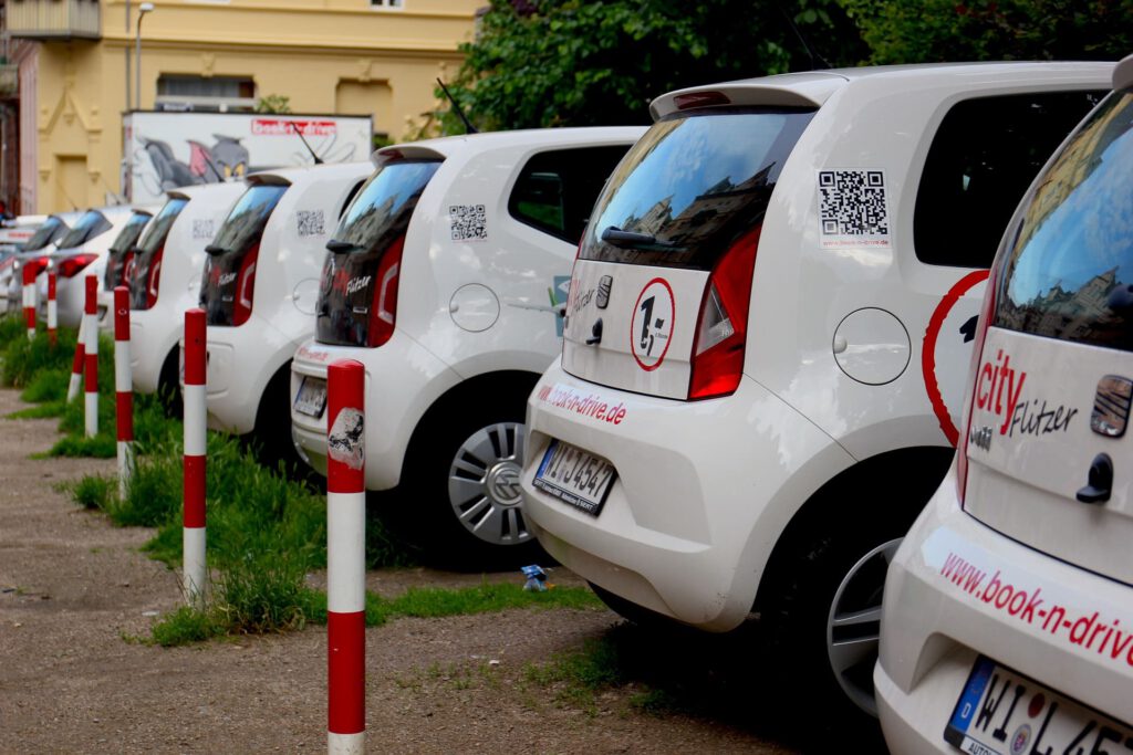 Mietwagen Fuhrpark auf dem Parkplatz